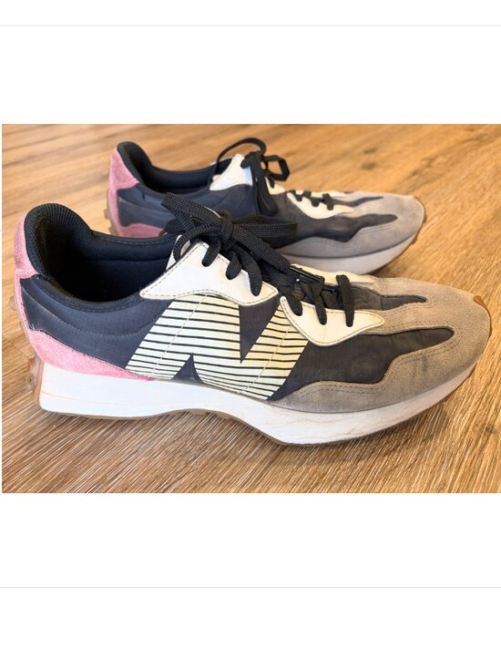 New Balance Other - Men's New Balance Lifestyle 327 Black, Grey & Team Red Shoes Size 11